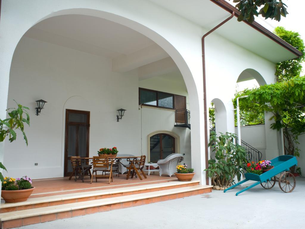 Borgo Fiore Country House Salice Salentino Εξωτερικό φωτογραφία